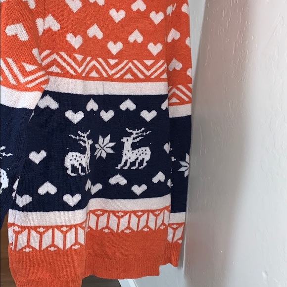 Christmas Sweater 🎄 - Picture 3 of 4